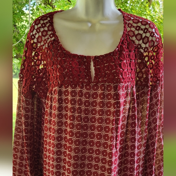 Weekend by Suzanne Betro WINE COLOR BLOUSE SIZE 1X (nwt) - Picture 6 of 6